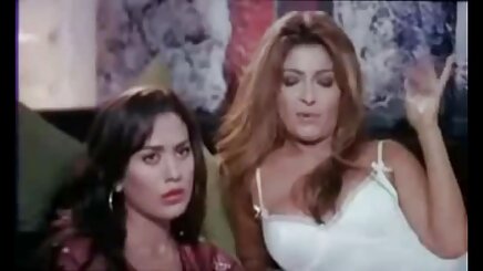 Lola Emaerald. Karma ve türk lezbiyen konuşmalı kundaklama