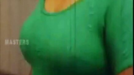 Sıcak türkçe lezbiyen video milf ve genç